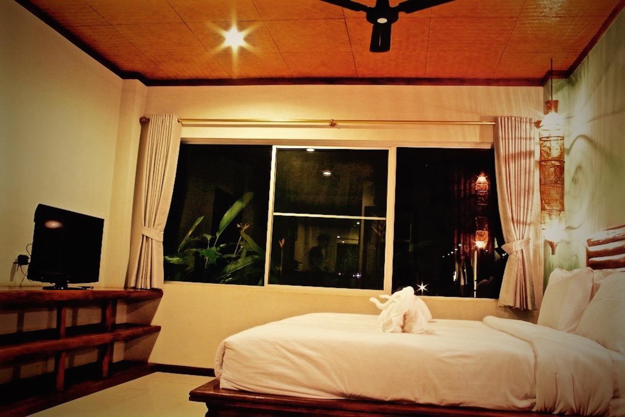 Singha Rubber Tree Hotel Sai Yok Buitenkant foto