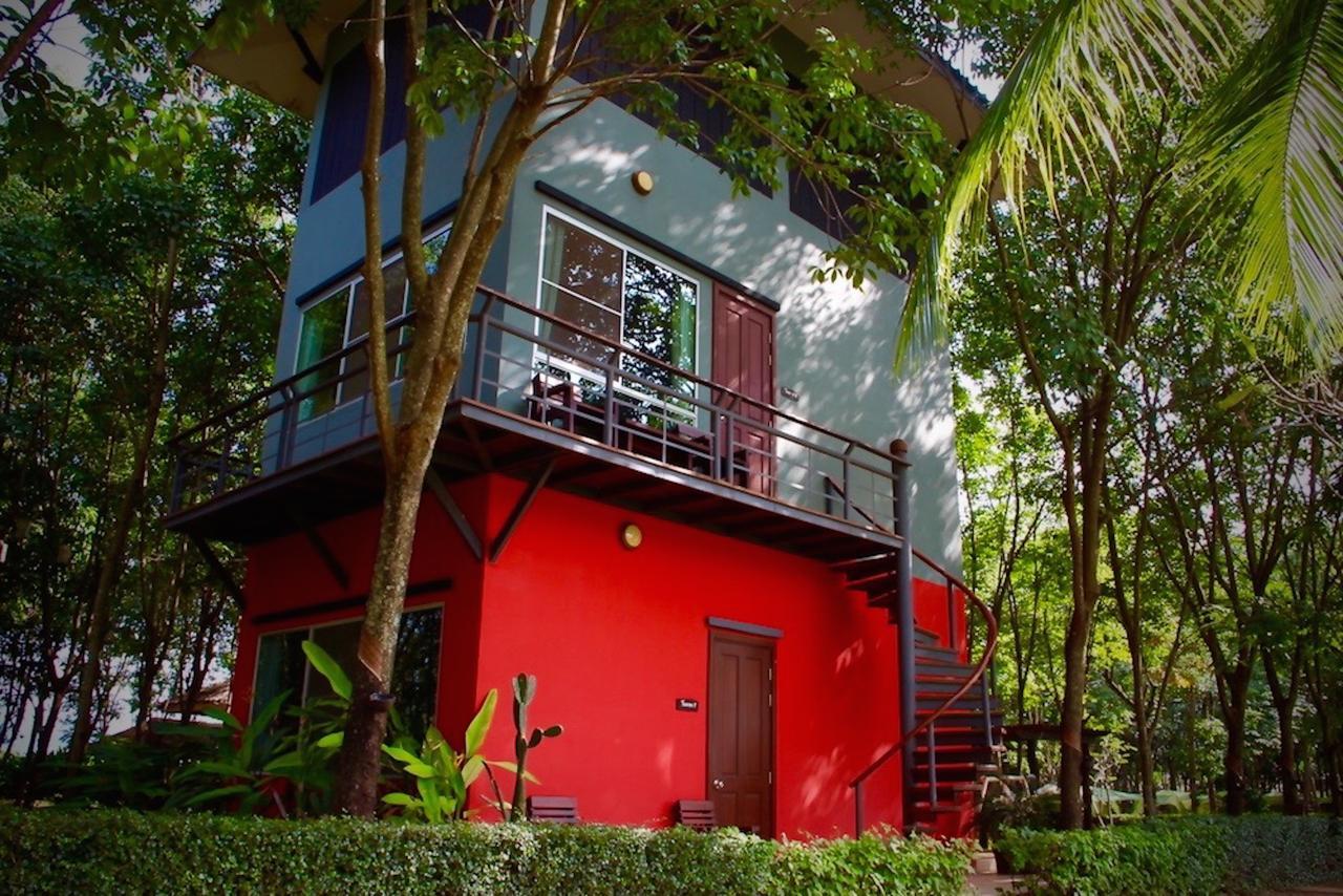 Singha Rubber Tree Hotel Sai Yok Buitenkant foto
