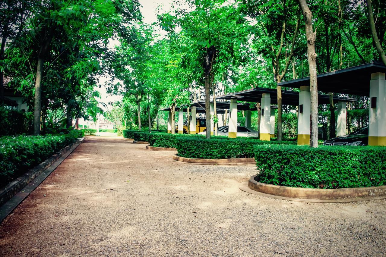 Singha Rubber Tree Hotel Sai Yok Buitenkant foto