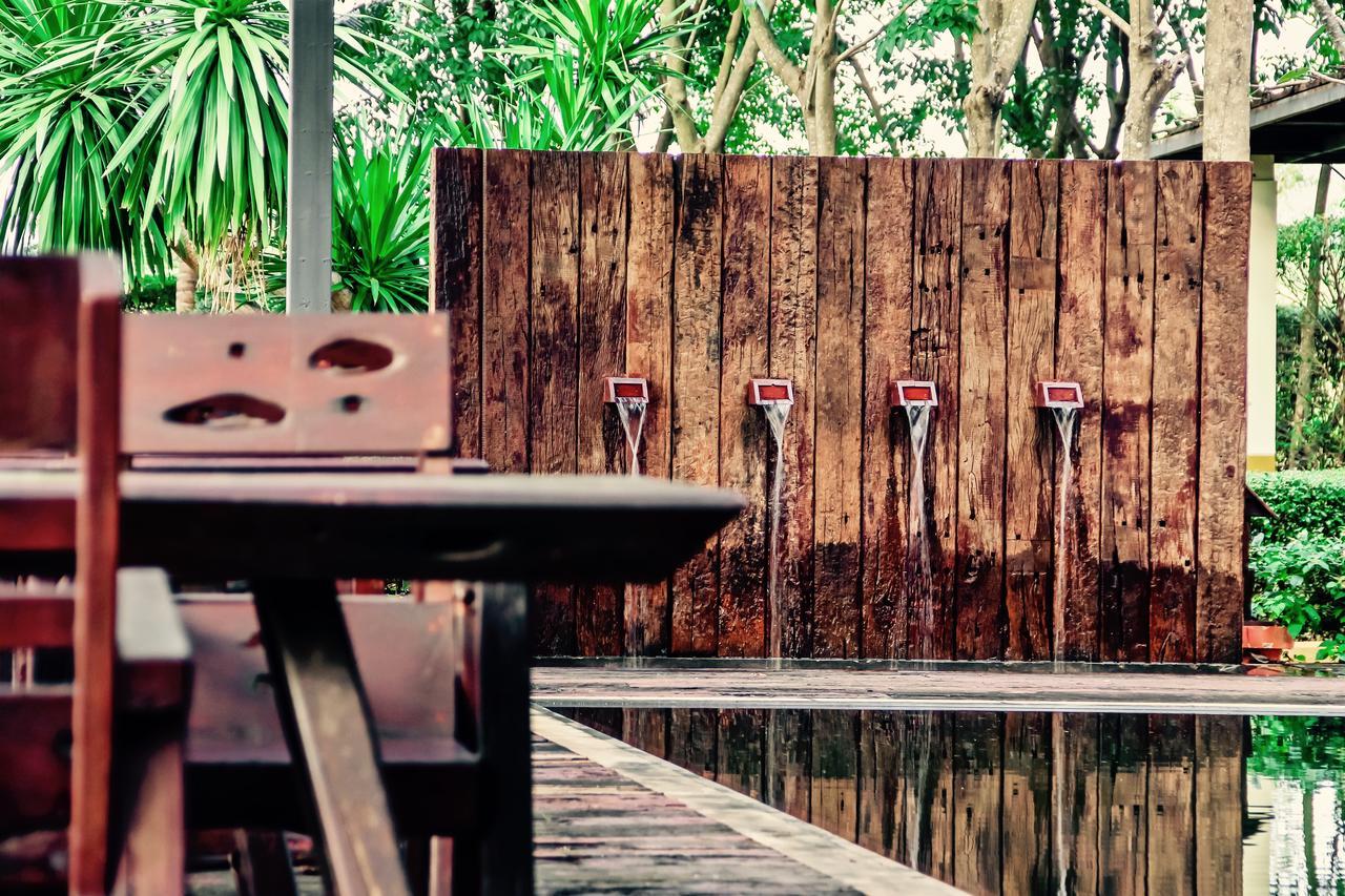 Singha Rubber Tree Hotel Sai Yok Buitenkant foto
