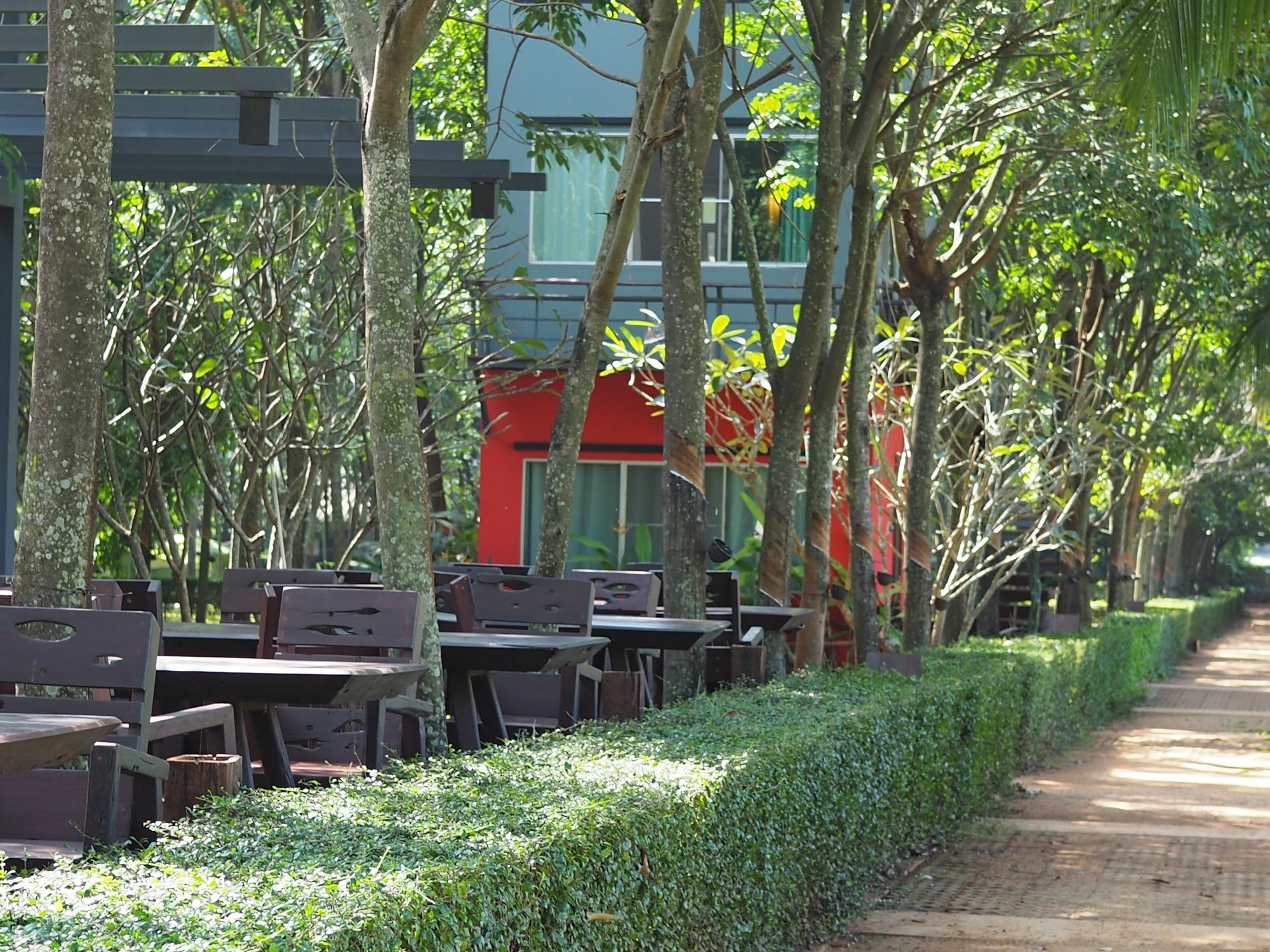 Singha Rubber Tree Hotel Sai Yok Buitenkant foto