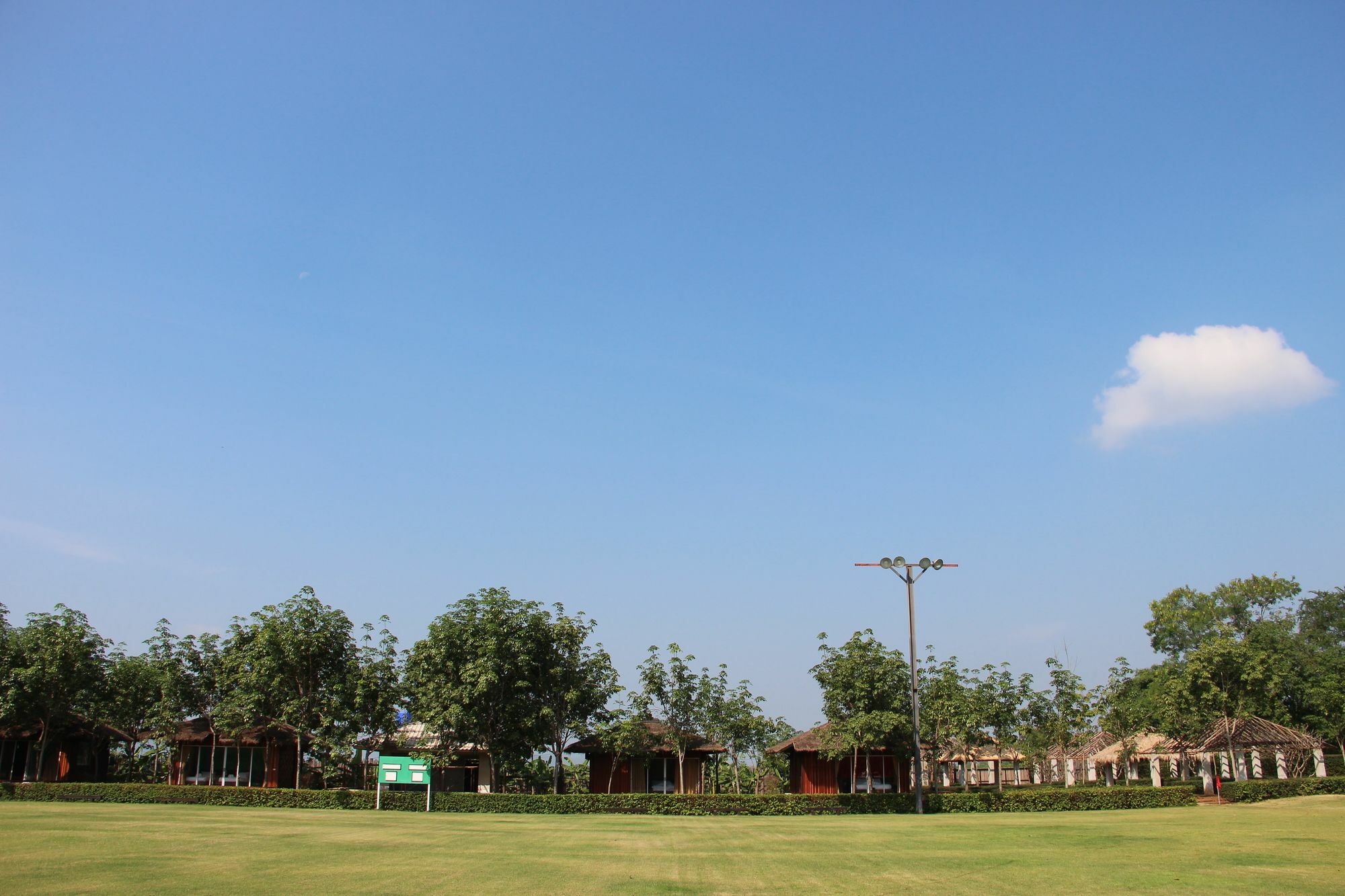 Singha Rubber Tree Hotel Sai Yok Buitenkant foto